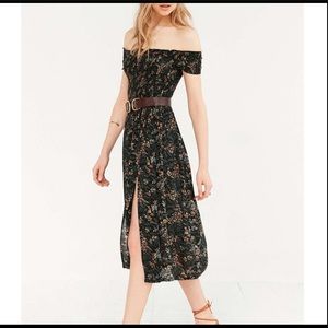 Kimchi Blue Off-The-Shoulder Midi Dress